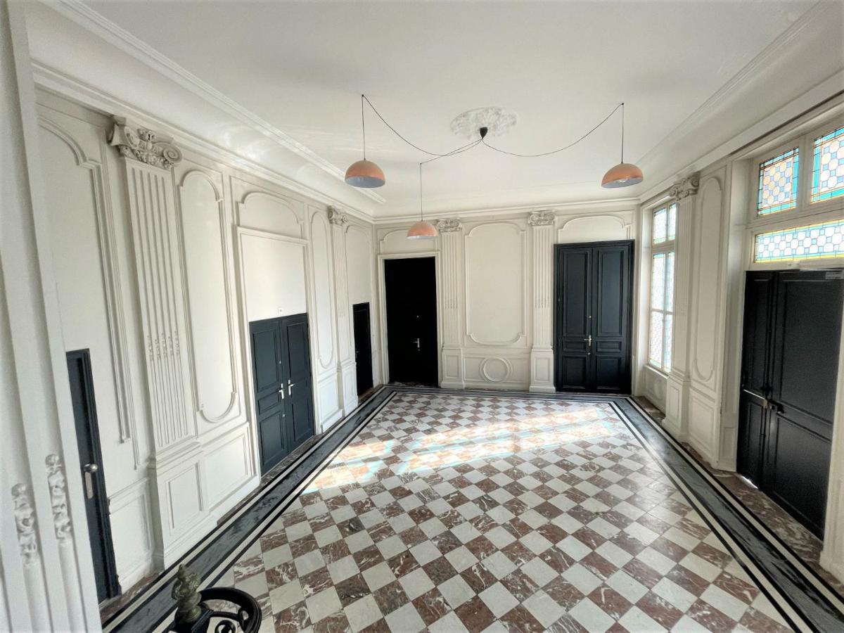 Aux Clefs Des Sacres - Dans Un Hotel Particulier Situe Rue Du Marc - Reims - Hyper Centre Forum Mairie Boulingrin Exterior foto